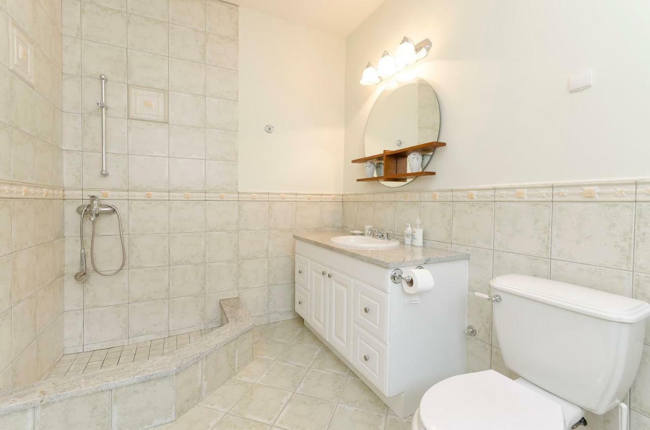 Apartment Canada Dream Vacation Srima Extérieur photo