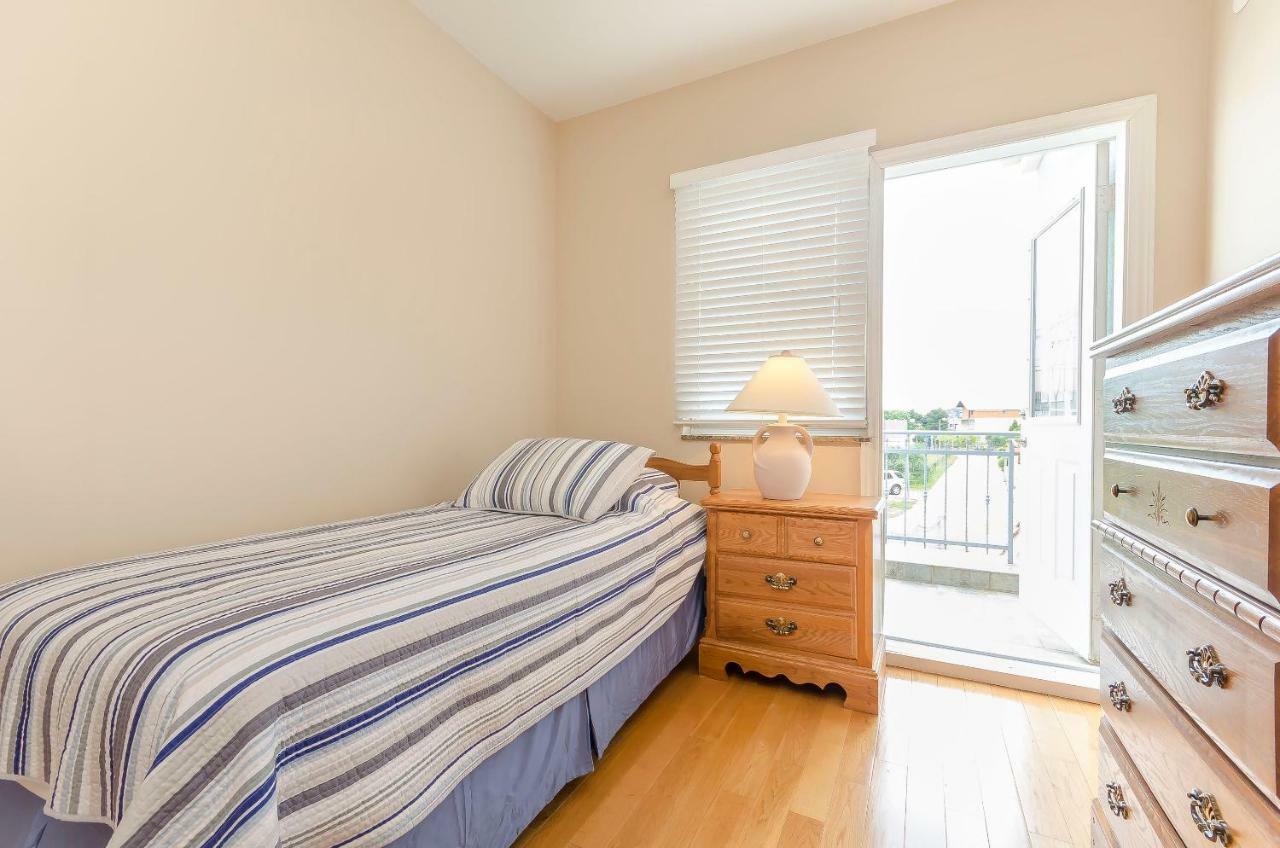 Apartment Canada Dream Vacation Srima Extérieur photo