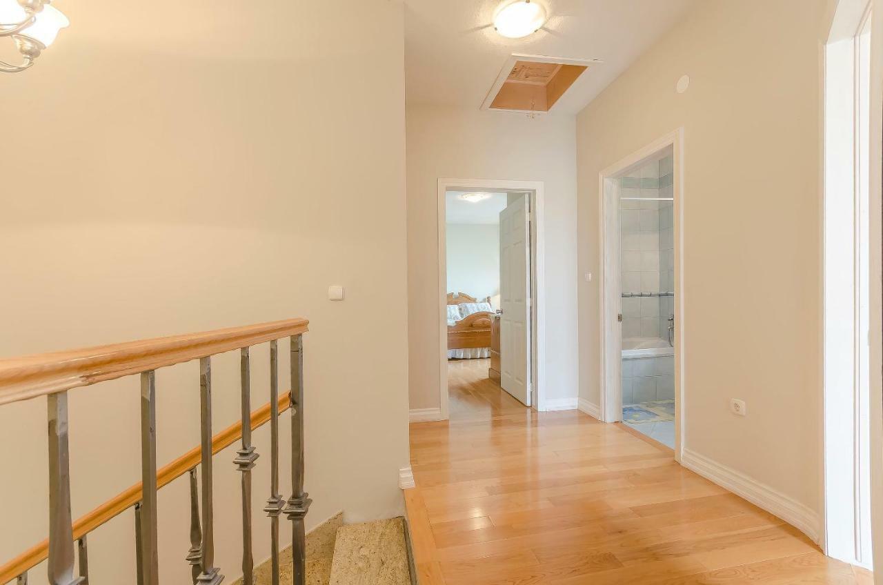 Apartment Canada Dream Vacation Srima Extérieur photo