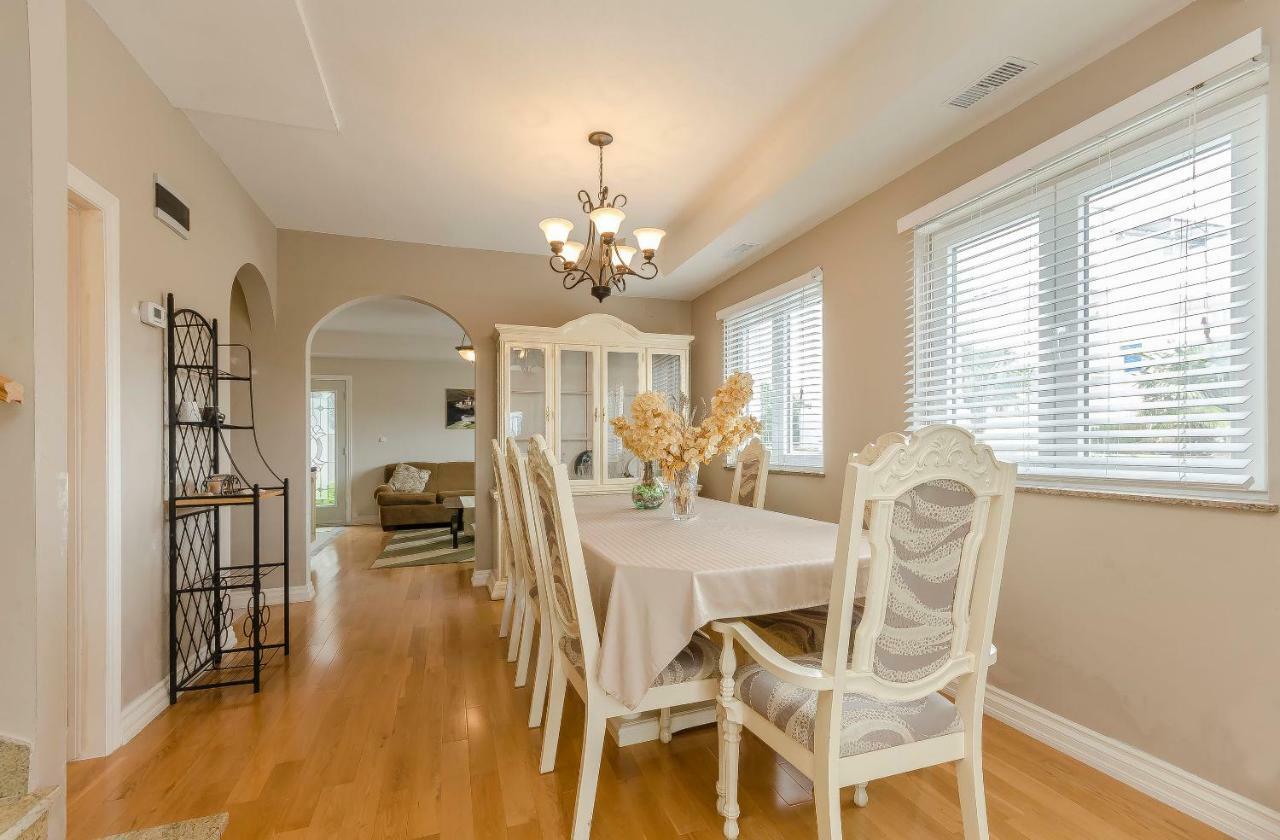 Apartment Canada Dream Vacation Srima Extérieur photo